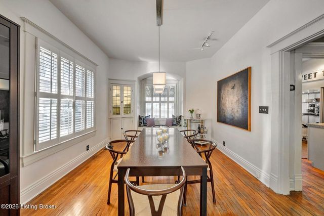 211 E Oak St, Louisville, KY 40203