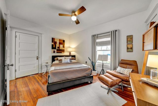 211 E Oak St, Louisville, KY 40203