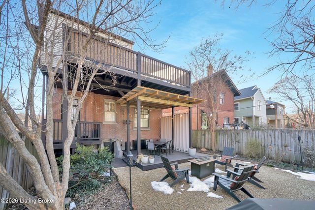 211 E Oak St, Louisville, KY 40203