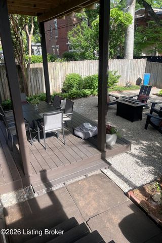 211 E Oak St, Louisville, KY 40203