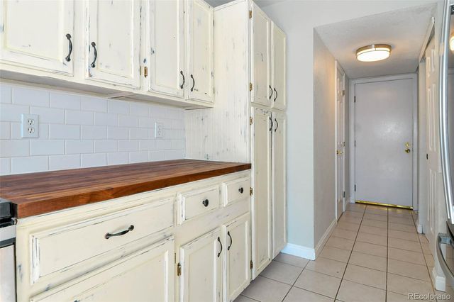 5670 W 71st Avenue, Arvada, CO 80003