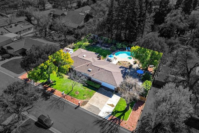 5424 Valhalla Dr, Carmichael, CA 95608