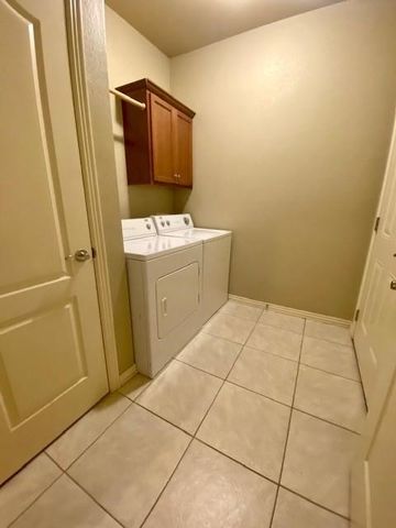 3170 W Montrail Place, Fayetteville, AR 72704