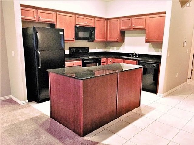 3170 W Montrail Place, Fayetteville, AR 72704