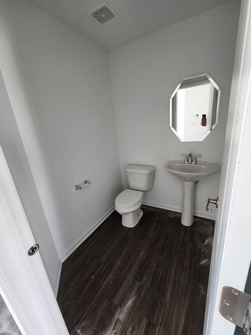 1033 Atterberg Road, South Elgin, IL 60177