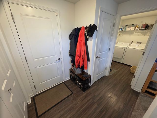 1033 Atterberg Road, South Elgin, IL 60177