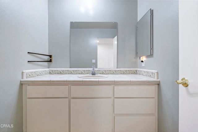 190 Arroyo Terrace 203, Pasadena, CA 91103