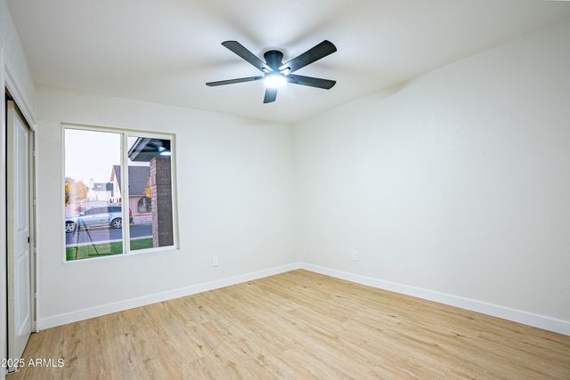 1123 W MENDOZA Avenue, Mesa, AZ 85210