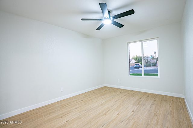 1123 W MENDOZA Avenue, Mesa, AZ 85210