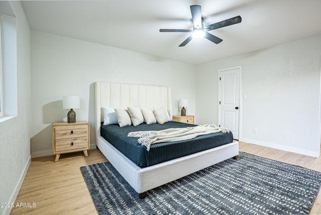 1123 W MENDOZA Avenue, Mesa, AZ 85210