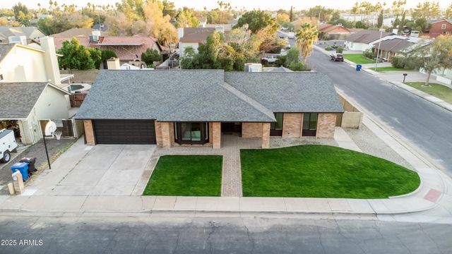 1123 W MENDOZA Avenue, Mesa, AZ 85210