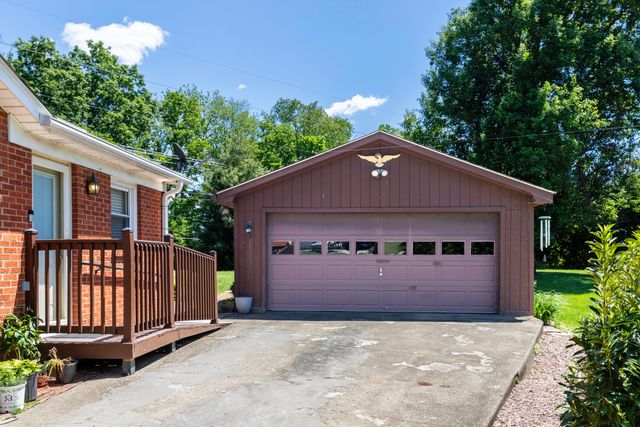 122 Preston Court, Versailles, KY 40383