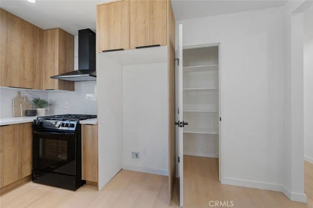 3510 Somerset, Los Angeles, CA 90016