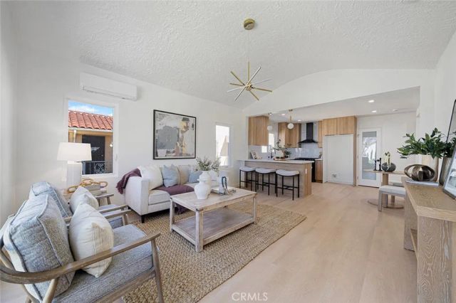 3510 Somerset, Los Angeles, CA 90016