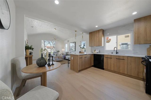 3510 Somerset, Los Angeles, CA 90016