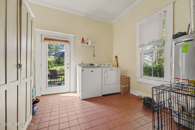 320 E 9TH Street, Jacksonville, FL 32206