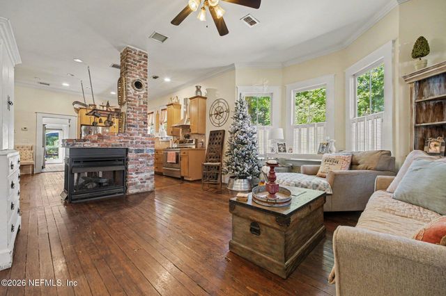 320 E 9TH Street, Jacksonville, FL 32206