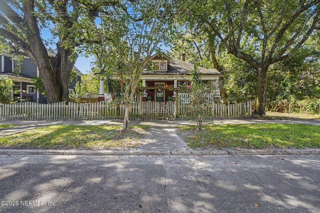 320 E 9TH Street, Jacksonville, FL 32206