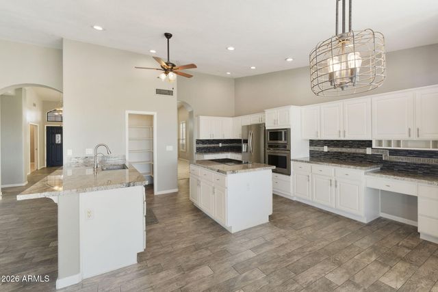 10519 E MICHIGAN Avenue, Sun Lakes, AZ 85248