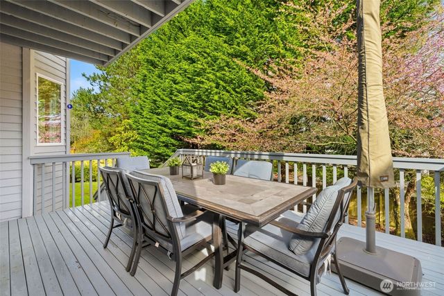 7204 153rd Avenue NE, Redmond, WA 98052