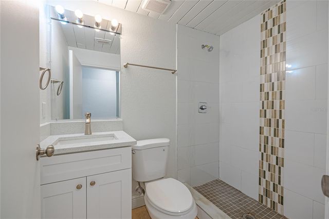 4630 COURTLAND STREET, Tampa, FL 33610