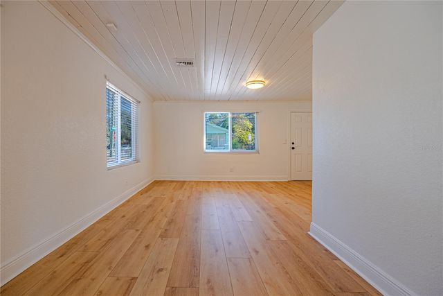 4630 COURTLAND STREET, Tampa, FL 33610