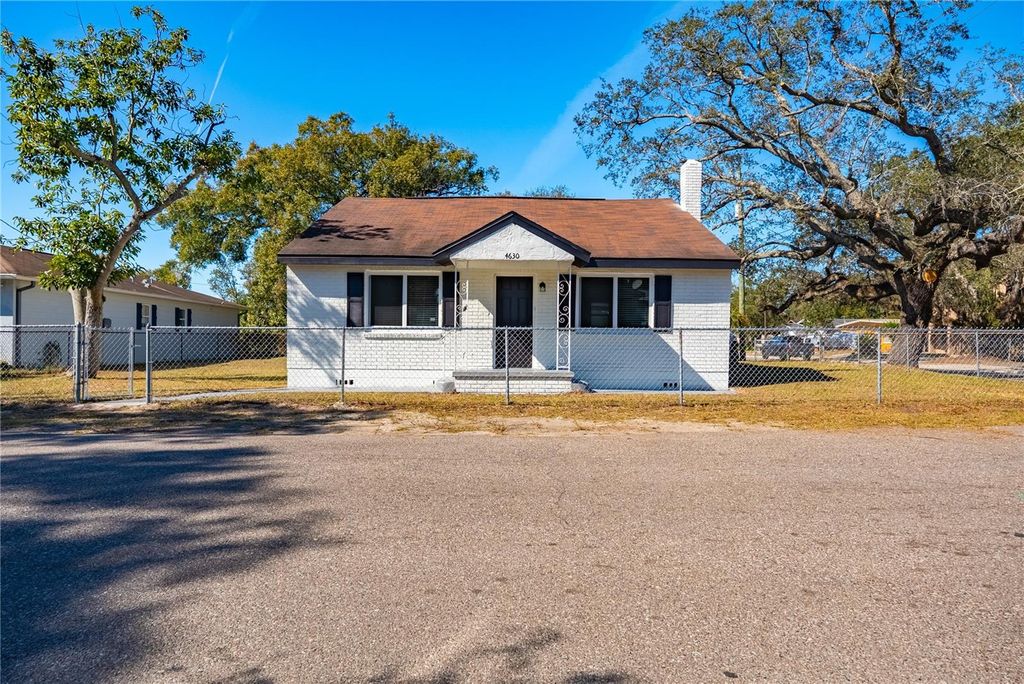 4630 COURTLAND STREET, Tampa, FL 33610