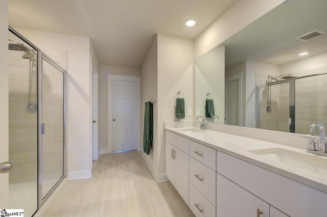 860 Burghley Circle, Greer, SC 29651