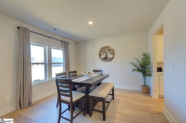 860 Burghley Circle, Greer, SC 29651