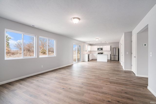 8213 Catberry Trail, Fort Wayne, IN 46804