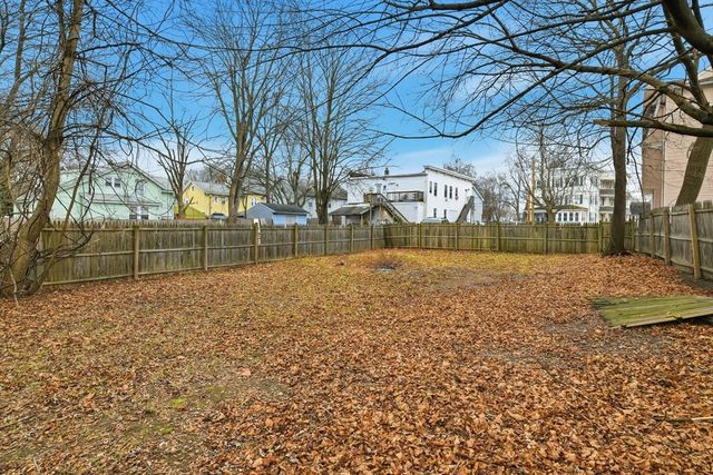 238 E Main St, Chicopee, MA 01020