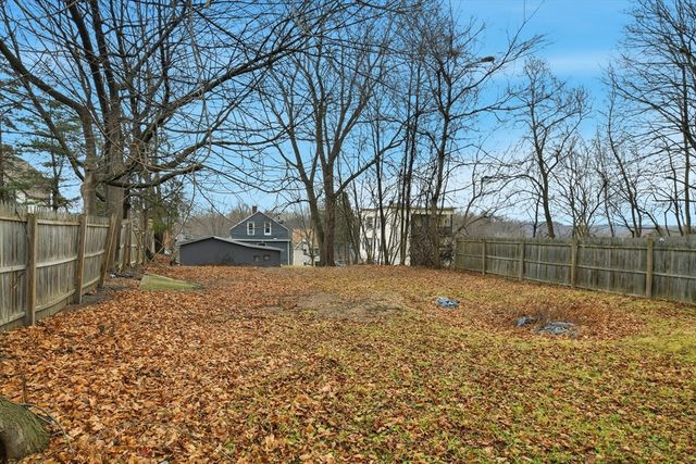 238 E Main St, Chicopee, MA 01020