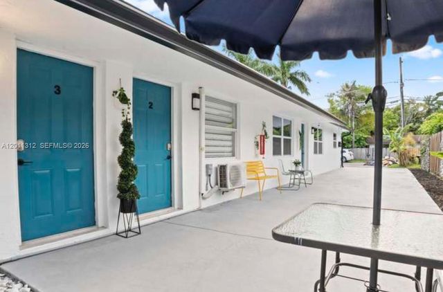 2320 SW 18th Terrace 1, Fort Lauderdale, FL 33315