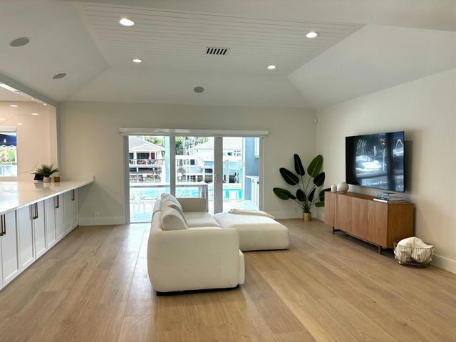 885 Nafa Drive, Boca Raton, FL 33487