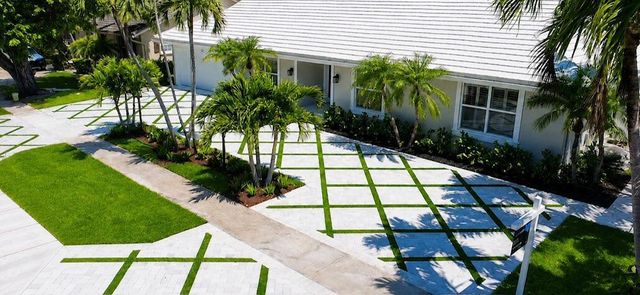 885 Nafa Drive, Boca Raton, FL 33487