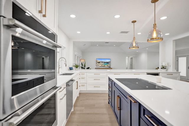 885 Nafa Drive, Boca Raton, FL 33487