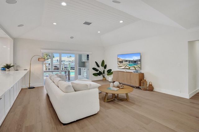 885 Nafa Drive, Boca Raton, FL 33487