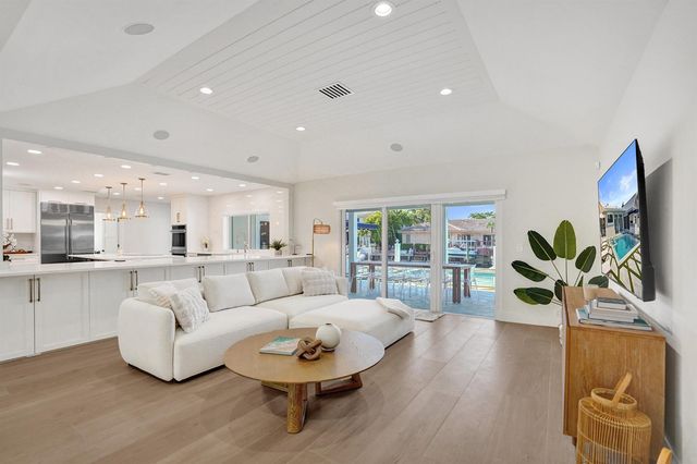 885 Nafa Drive, Boca Raton, FL 33487