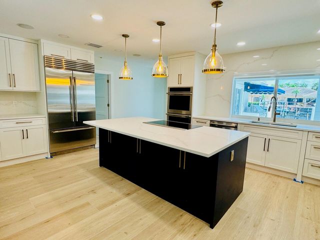 885 Nafa Drive, Boca Raton, FL 33487