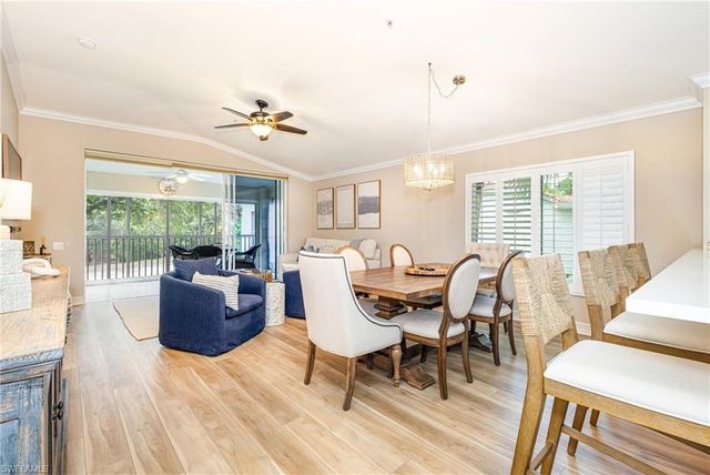 975 Tarpon Cove DR 204, Naples, FL 34110