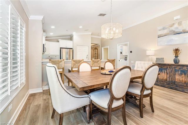 975 Tarpon Cove DR 204, Naples, FL 34110