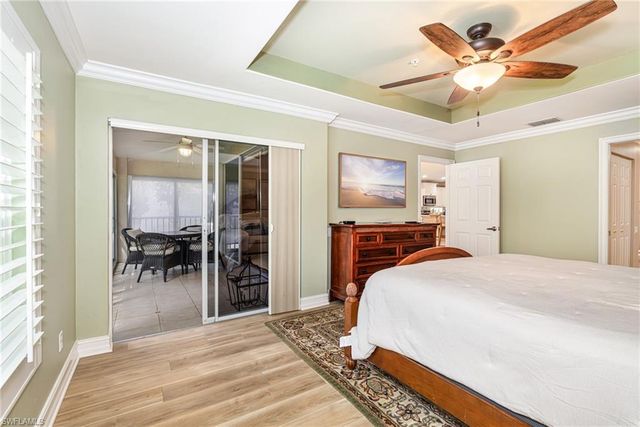 975 Tarpon Cove DR 204, Naples, FL 34110