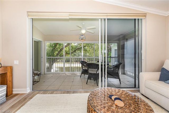 975 Tarpon Cove DR 204, Naples, FL 34110