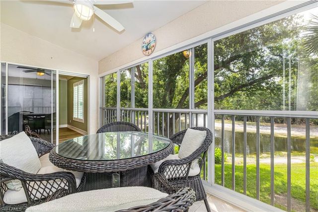 975 Tarpon Cove DR 204, Naples, FL 34110