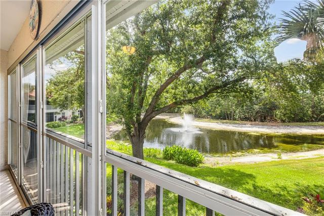 975 Tarpon Cove DR 204, Naples, FL 34110