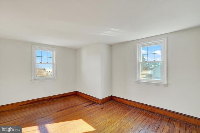 1527 MAIN ST, New Park, PA 17352