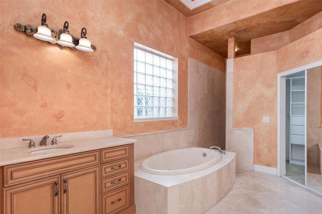 8142 VIA ROSA, Orlando, FL 32836