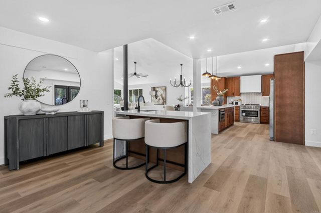 1207 Branding Iron Circle, Vista, CA 92081