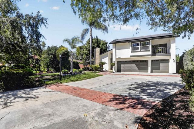 1207 Branding Iron Circle, Vista, CA 92081