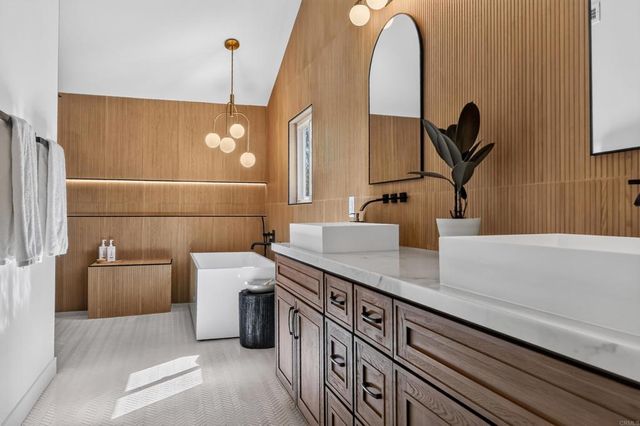 1207 Branding Iron Circle, Vista, CA 92081